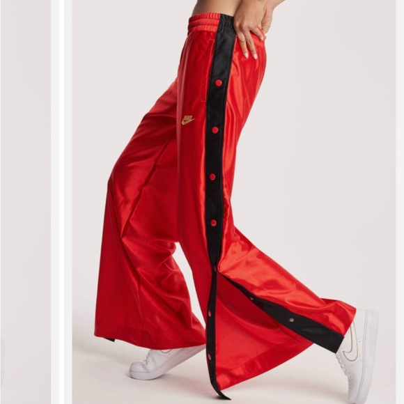 Nike Women’s Red Icon Clash Popper Pants Size Small NEW NWT - Picture 9 of 9
